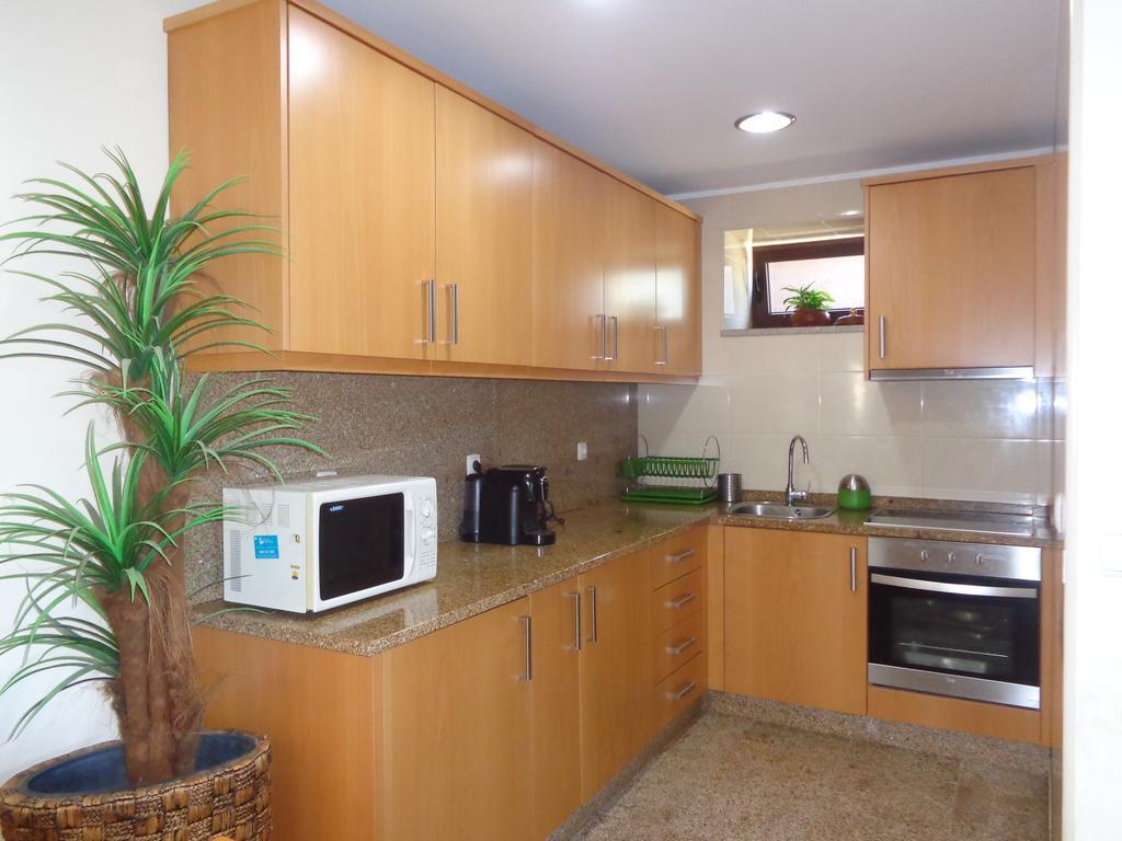 Гостевой дом Bernardes House Каштелу-ди-Пайва Экстерьер фото